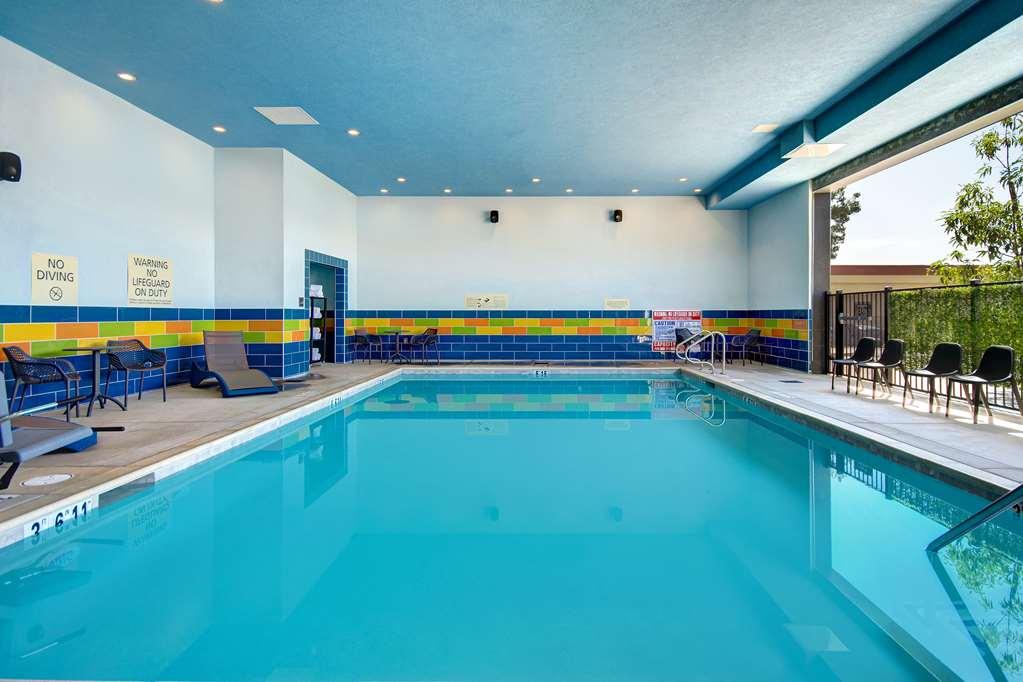 Hampton Inn & Suites Ontario 랜초쿠카몽가 시설 사진