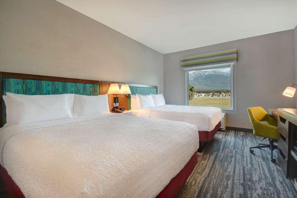 Hampton Inn & Suites Ontario 랜초쿠카몽가 객실 사진