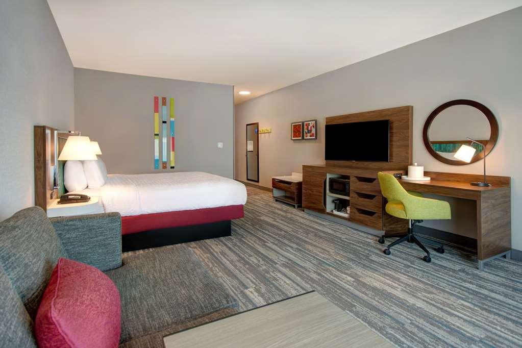 Hampton Inn & Suites Ontario 랜초쿠카몽가 객실 사진