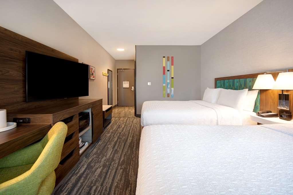 Hampton Inn & Suites Ontario 랜초쿠카몽가 객실 사진