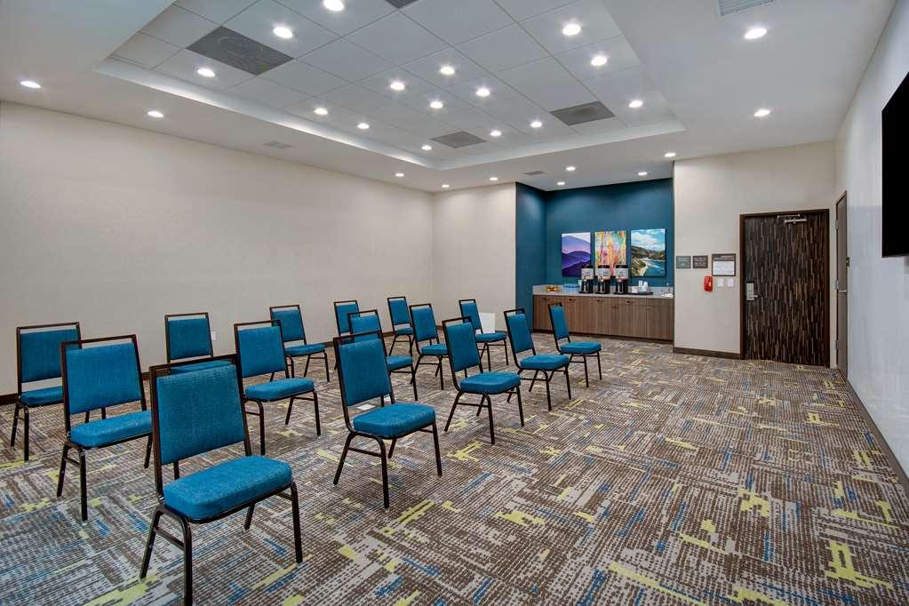 Hampton Inn & Suites Ontario 랜초쿠카몽가 시설 사진