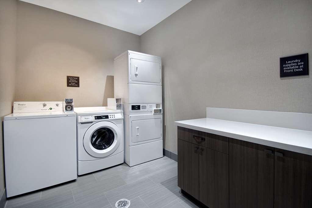 Hampton Inn & Suites Ontario 랜초쿠카몽가 시설 사진