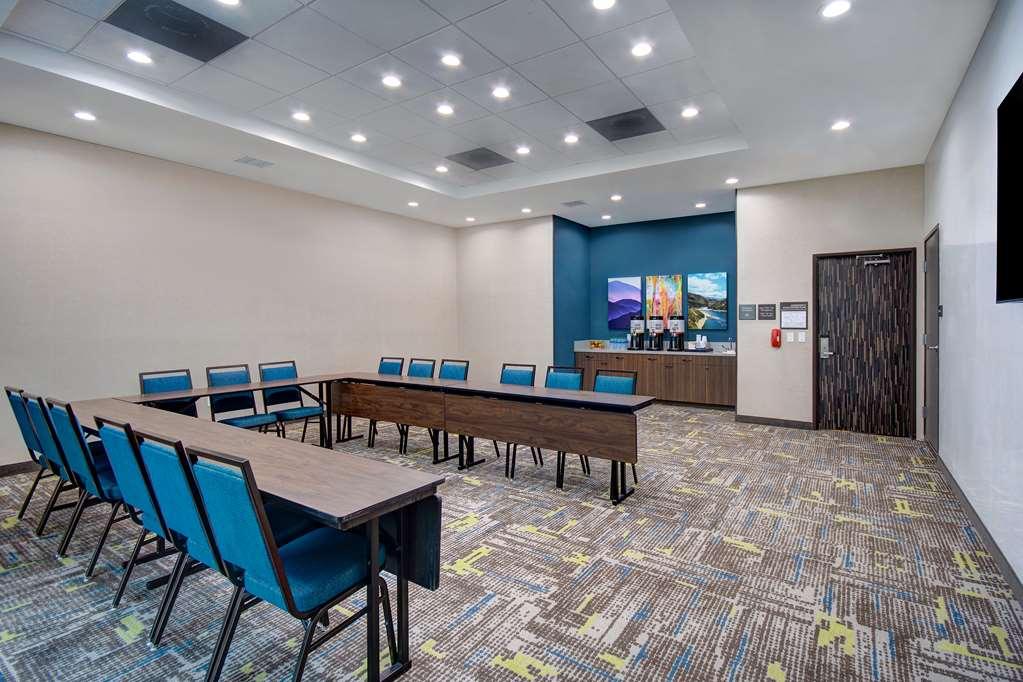 Hampton Inn & Suites Ontario 랜초쿠카몽가 시설 사진